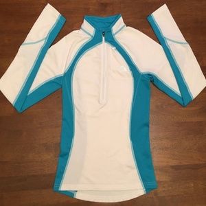 The North Face 1/4 zip vaporwick pull over